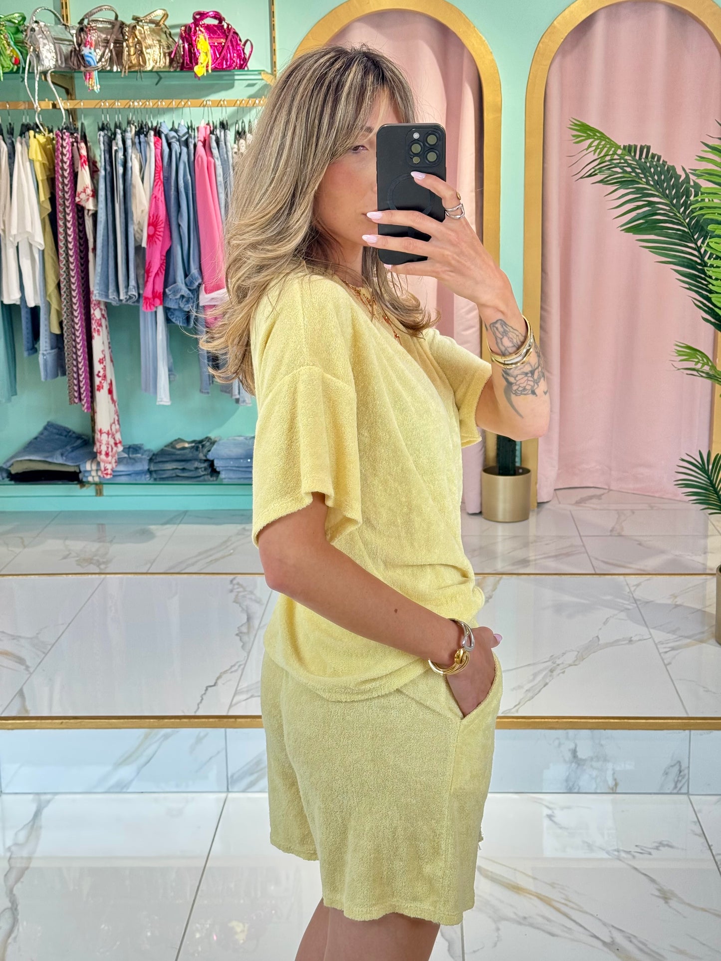 Ensemble éponge loose – Le look chill & stylé de l’été coloris jaune
