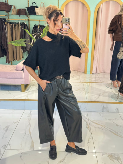 Pull manches courtes en maille col cut - noir