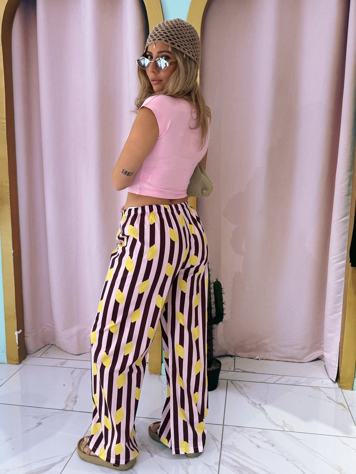 Pantalon rayé citron -marron & rose