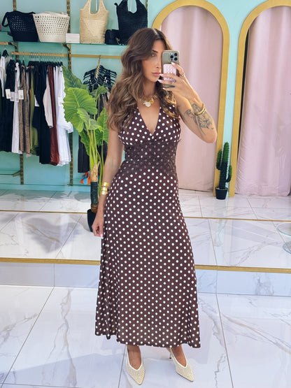 Robe longue a pois nouable dans la nuque - marron