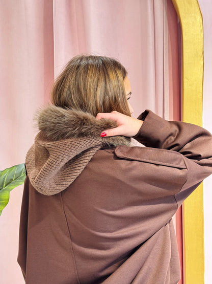 Cagoule capuche bi matière avec fausse fourrure chocolat