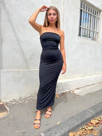 Robe tube en maille côtelée noire