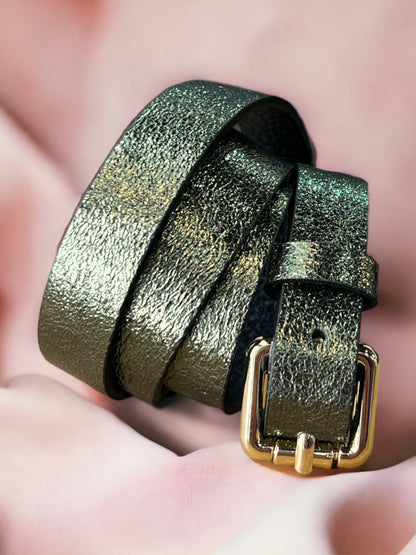 Ceinture fine en cuir brillant